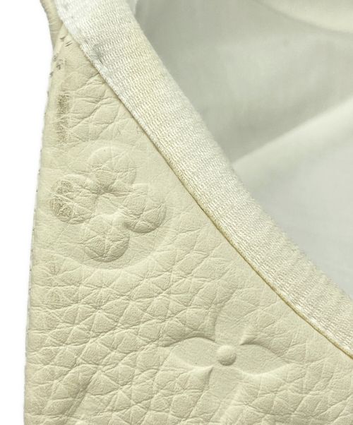 LOUIS VUITTON（ルイ ヴィトン）LOUIS VUITTON (ルイ ヴィトン) モノグラム クイル 1.0 レザーキャップ オフホワイト サイズ:-の古着・服飾アイテム