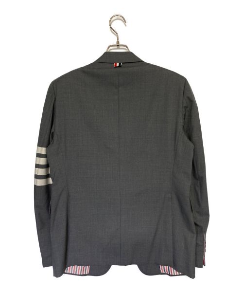 Thom Browne（トムブラウン）Thom Browne (トムブラウン) 4 BAR CLASSIC SPORT JACKET グレー サイズ:SIZE 2の古着・服飾アイテム