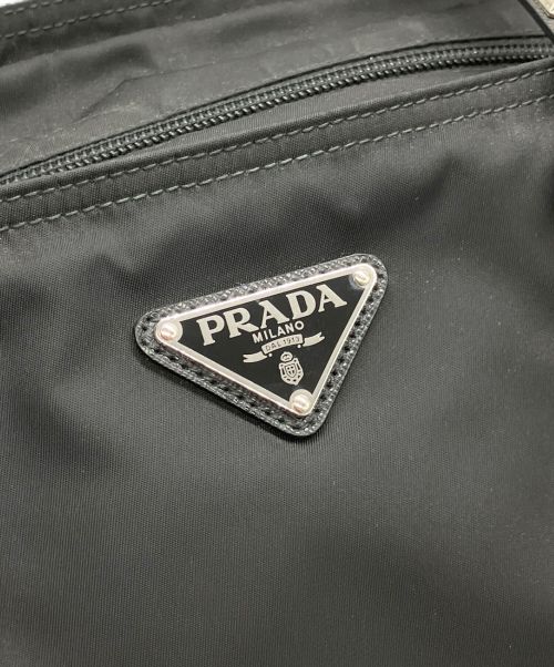 PRADA（プラダ）PRADA (プラダ) 2WAYスタッズナイロンバッグ ブラック×レッドの古着・服飾アイテム