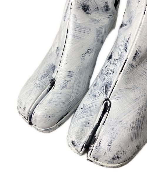 Maison Margiela（メゾンマルジェラ）Maison Margiela (メゾンマルジェラ) タビ ビアンケット アンクル レザーブーツ ブラック×ホワイト サイズ:41の古着・服飾アイテム
