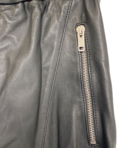 GIVENCHY（ジバンシィ）GIVENCHY (ジバンシィ) レザーパンツ ブラック サイズ:44の古着・服飾アイテム