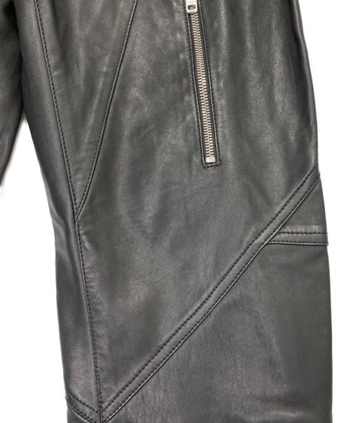 GIVENCHY（ジバンシィ）GIVENCHY (ジバンシィ) レザーパンツ ブラック サイズ:44の古着・服飾アイテム