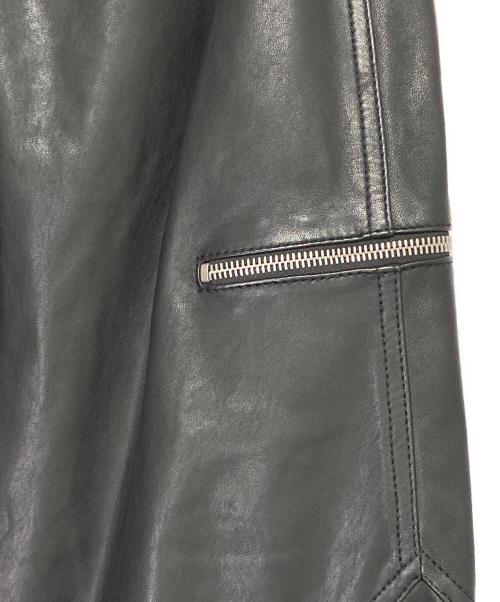 GIVENCHY（ジバンシィ）GIVENCHY (ジバンシィ) レザーパンツ ブラック サイズ:44の古着・服飾アイテム