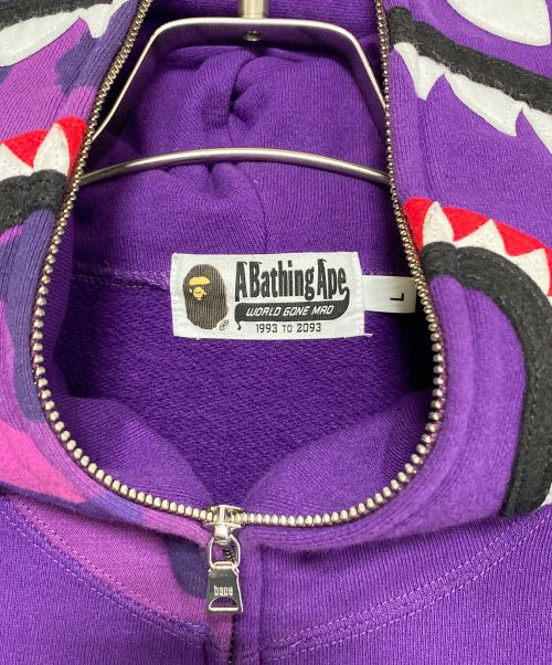 A BATHING APE（アベイシングエイプ）A BATHING APE (アベイシングエイプ) シャーク ジップ パーカー パープル サイズ:Lの古着・服飾アイテム