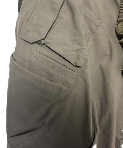 ACRONYM（アクロニウム）ACRONYM (アクロニウム) military cargo shorts ブラウン サイズ:Sの古着・服飾アイテム