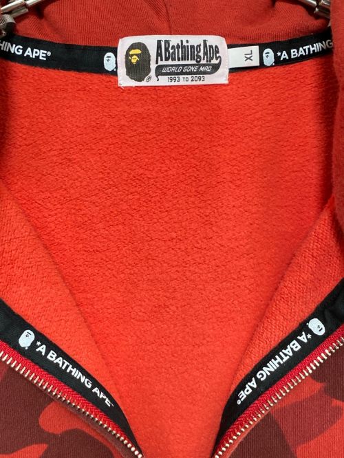 A BATHING APE（アベイシングエイプ）A BATHING APE (アベイシングエイプ) COLOR CAMO SHARK FULL ZIP HOODIE レッド サイズ:XLの古着・服飾アイテム