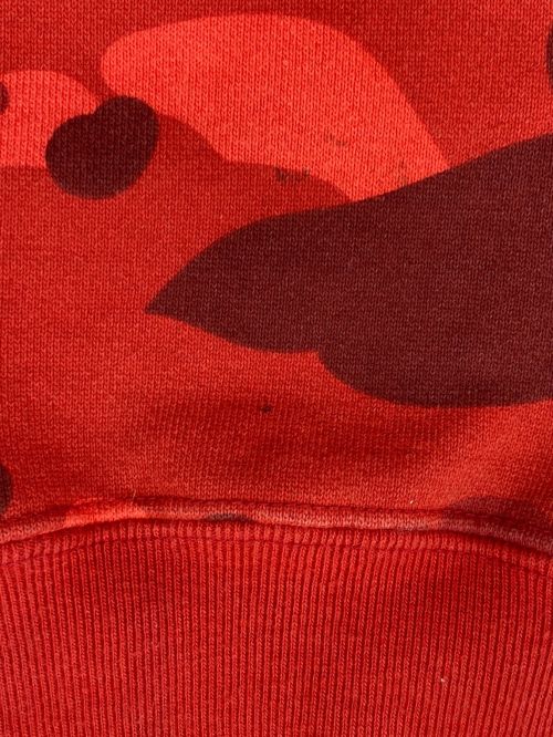 A BATHING APE（アベイシングエイプ）A BATHING APE (アベイシングエイプ) COLOR CAMO SHARK FULL ZIP HOODIE レッド サイズ:XLの古着・服飾アイテム