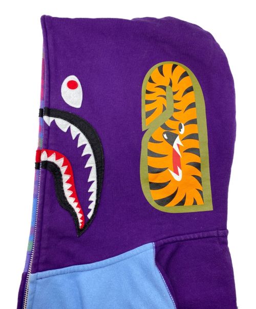 A BATHING APE（アベイシングエイプ）A BATHING APE (アベイシングエイプ) CHECK SHARK RELAXED ZIP HOODIE パープル サイズ:XLの古着・服飾アイテム