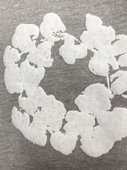 Denim Tears（デニムティアーズ）Denim Tears (デニムティアーズ) The Cotton Wreath Sweatshirt グレー サイズ:Mの古着・服飾アイテム