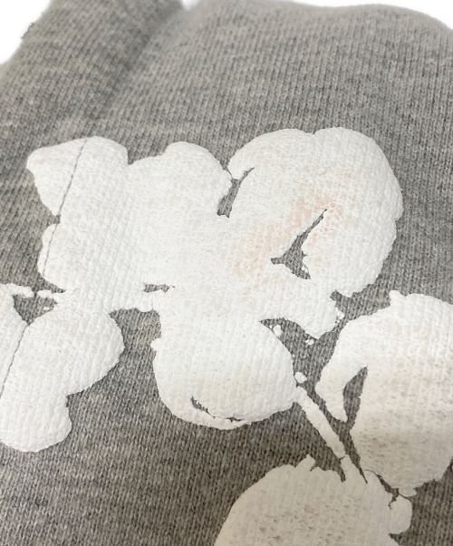 Denim Tears（デニムティアーズ）Denim Tears (デニムティアーズ) The Cotton Wreath Sweatshirt グレー サイズ:Mの古着・服飾アイテム
