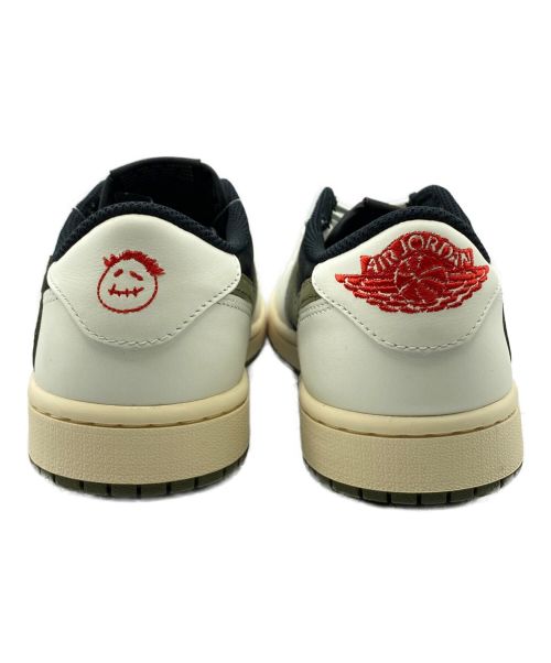 NIKE（ナイキ）NIKE (ナイキ) Travis Scott (トラヴィス スコット) AIR JORDAN 1 RETRO LOW OG SP アイボリー×ブラック サイズ:24.5cm（US6.5） 未使用品の古着・服飾アイテム
