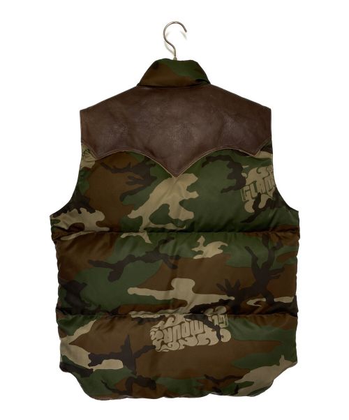 Rocky Mountain FeatherBed（ロッキーマウンテンフェザーベッド）Rocky Mountain FeatherBed (ロッキーマウンテンフェザーベッド) Hysteric Glamour (ヒステリックグラマー) WOODLAND FRAM CAMO柄DOWN VEST カモ サイズ:44の古着・服飾アイテム
