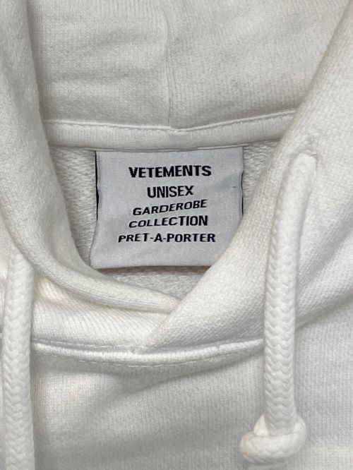 VETEMENTS（ヴェトモン）VETEMENTS (ヴェトモン) Black Label Logo Hoodie ホワイト サイズ:Sの古着・服飾アイテム