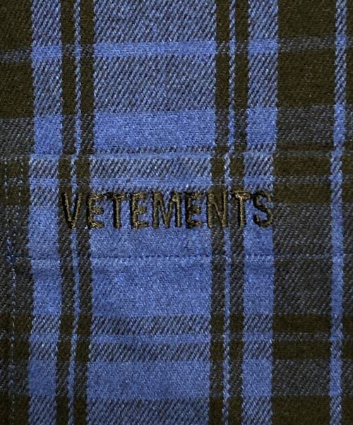 VETEMENTS（ヴェトモン）VETEMENTS (ヴェトモン) チェックシャツ ブルー×パープル サイズ:Sの古着・服飾アイテム
