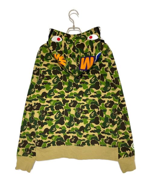 A BATHING APE（アベイシングエイプ）A BATHING APE (アベイシングエイプ) Camo Shark Full Zip オリーブ サイズ:Mの古着・服飾アイテム