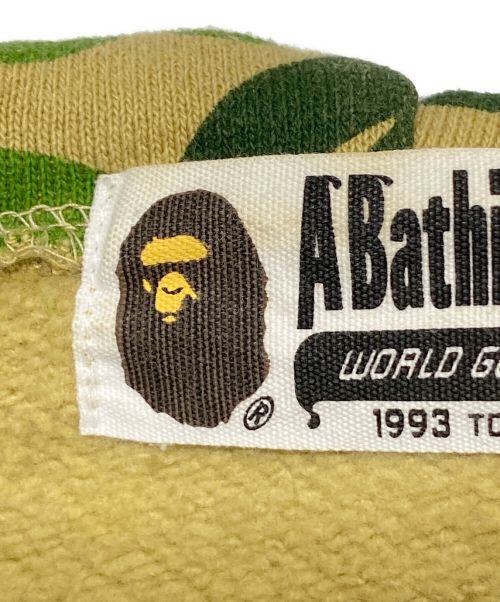 A BATHING APE（アベイシングエイプ）A BATHING APE (アベイシングエイプ) Camo Shark Full Zip オリーブ サイズ:Mの古着・服飾アイテム