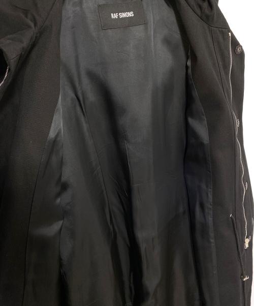 RAF SIMONS（ラフシモンズ）RAF SIMONS (ラフシモンズ) コラージュバックプリント フードロングコート ブラック サイズ:48の古着・服飾アイテム