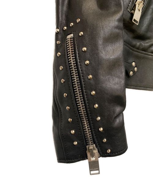 Saint Laurent Paris（サンローランパリ）Saint Laurent Paris (サンローランパリ) スタッズデザインライダースジャケット ブラック サイズ:44の古着・服飾アイテム