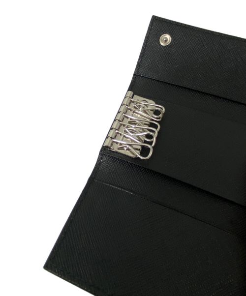 PRADA（プラダ）PRADA (プラダ) SAFFIANO LEATHER KEY CASE(サフィアーノレザーキーケース) ブラックの古着・服飾アイテム