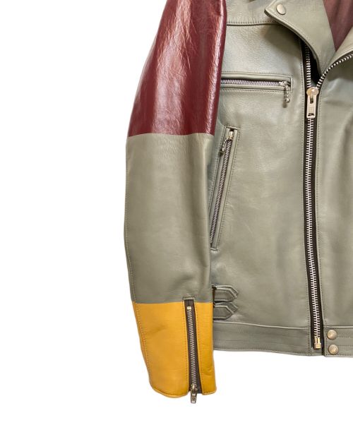 UNDERCOVER（アンダーカバー）UNDERCOVER (アンダーカバー) 袖切替ダブルライダースジャケット グレー サイズ:4の古着・服飾アイテム