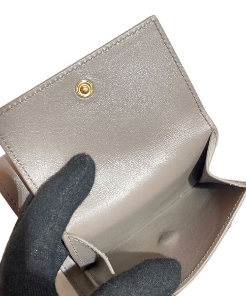 CELINE（セリーヌ）CELINE (セリーヌ) SMALL WALLET TRIOMPHE（スモールウォレットトリオンフ） ベージュ サイズ:-の古着・服飾アイテム