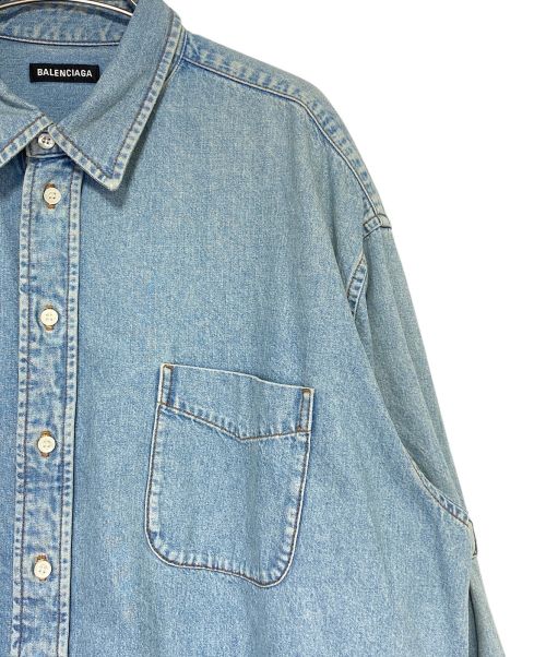 BALENCIAGA（バレンシアガ）BALENCIAGA (バレンシアガ) カットスリーブ デニムシャツ インディゴ サイズ:37の古着・服飾アイテム