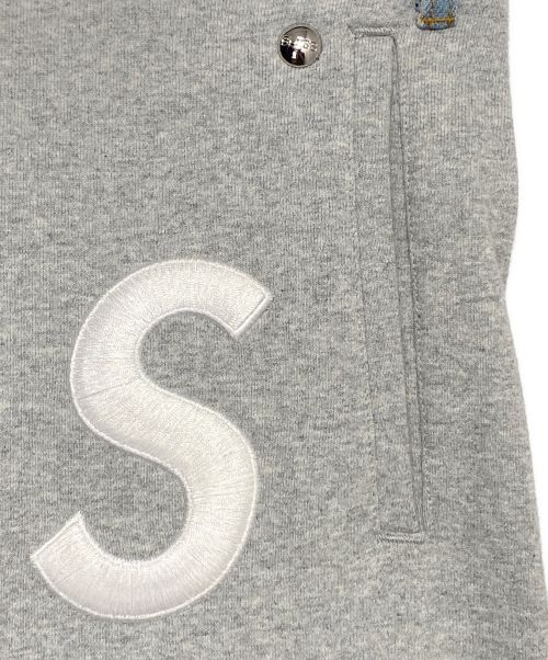 SUPREME（シュプリーム）SUPREME (シュプリーム) BLESS (ブレス) Sweatpant Jean グレー×インディゴ サイズ:S/Mの古着・服飾アイテム