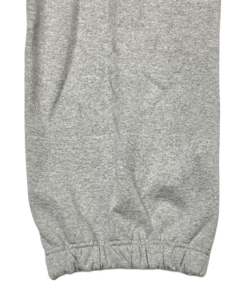 SUPREME（シュプリーム）SUPREME (シュプリーム) BLESS (ブレス) Sweatpant Jean グレー×インディゴ サイズ:S/Mの古着・服飾アイテム