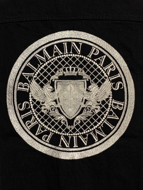 BALMAIN（バルマン）BALMAIN (バルマン) バックエンブロイダリーデニムジャケット ブラック サイズ:46の古着・服飾アイテム