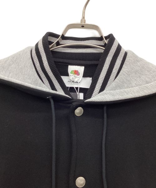 FACETASM（ファセッタズム）FACETASM (ファセッタズム) FRUIT OF THE LOOM (フルーツオブザルーム) STADIUM JACKET ブラック サイズ:4の古着・服飾アイテム