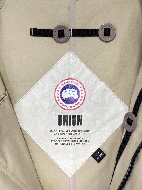 CANADA GOOSE（カナダグース）CANADA GOOSE (カナダグース) UNION (ユニオン) NBA (エヌビーエー) トゥサン コート ベージュ サイズ:Mの古着・服飾アイテム