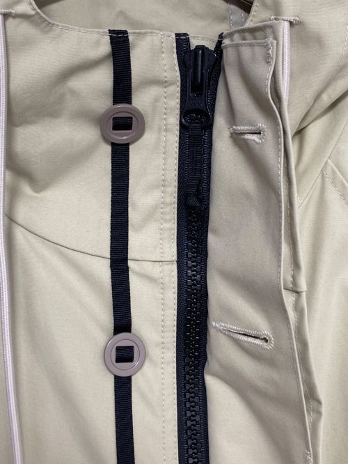 CANADA GOOSE（カナダグース）CANADA GOOSE (カナダグース) UNION (ユニオン) NBA (エヌビーエー) トゥサン コート ベージュ サイズ:Mの古着・服飾アイテム