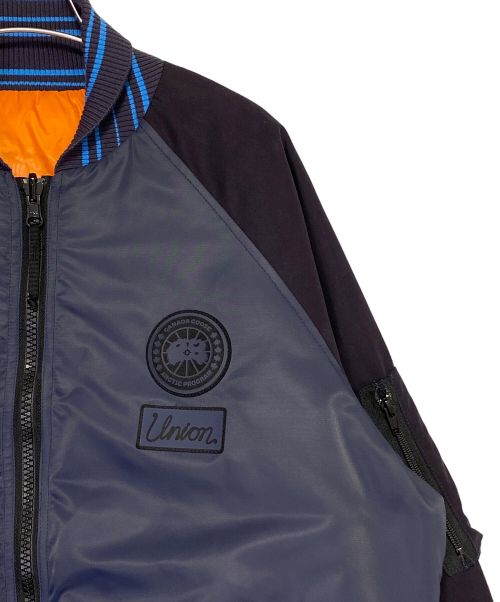CANADA GOOSE（カナダグース）CANADA GOOSE (カナダグース) UNION (ユニオン) Bullard Reversible Bomber ネイビー サイズ:Mの古着・服飾アイテム