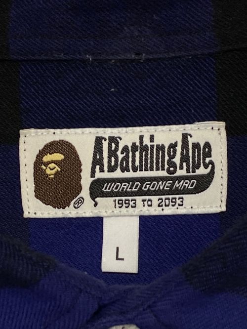 A BATHING APE（ア ベイシング エイプ）A BATHING APE (アベイシングエイプ) College Block Check Relaxed Fit Shirt ブルー サイズ:Lの古着・服飾アイテム