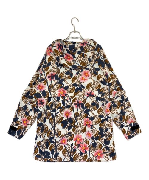 GUCCI（グッチ）GUCCI (グッチ) THE NORTH FACE (ザ ノース フェイス) マウンテンパーカー ホワイト サイズ:XSの古着・服飾アイテム