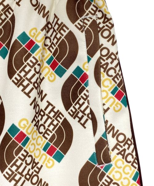 GUCCI（グッチ）GUCCI (グッチ) THE NORTH FACE (ザ ノース フェイス) Web Print Silk Shorts ホワイト サイズ:XSの古着・服飾アイテム