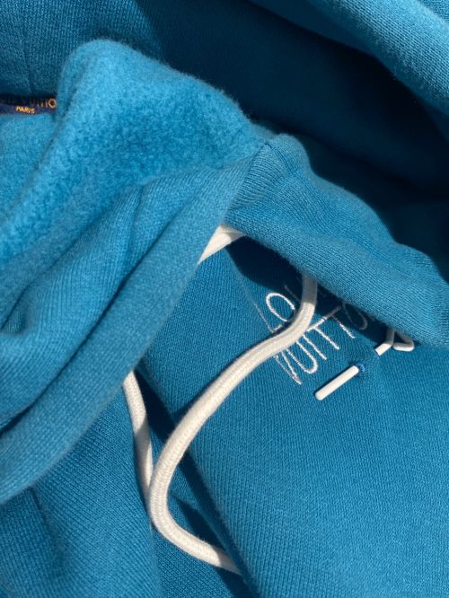 LOUIS VUITTON（ルイ ヴィトン）LOUIS VUITTON (ルイ ヴィトン) Signature Hoodie with Embroidery（シグネチャーフーディウィズ エンブロイダリー） スカイブルー サイズ:Mの古着・服飾アイテム