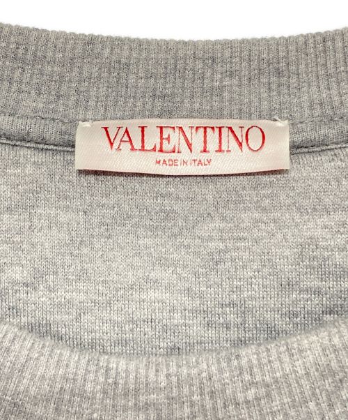 VALENTINO（ヴァレンティノ）VALENTINO (ヴァレンティノ) エンボス クルーネック スウェットシャツ グレー サイズ:Mの古着・服飾アイテム