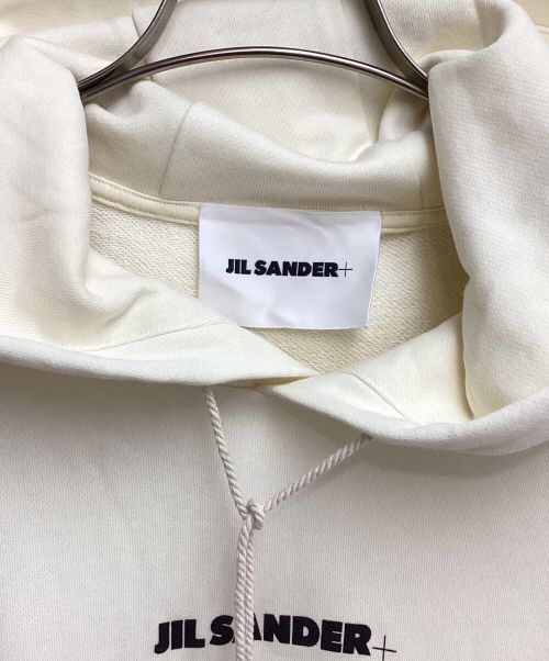JIL SANDER（ジルサンダー）JIL SANDER (ジルサンダー) Front logo pullover hoodie（フロントロゴプルオーバーパーカー） アイボリー サイズ:XLの古着・服飾アイテム
