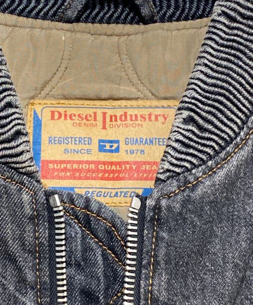 DIESEL（ディーゼル）DIESEL (ディーゼル) D-WELTIK デニムMA-1 グレー サイズ:Lの古着・服飾アイテム