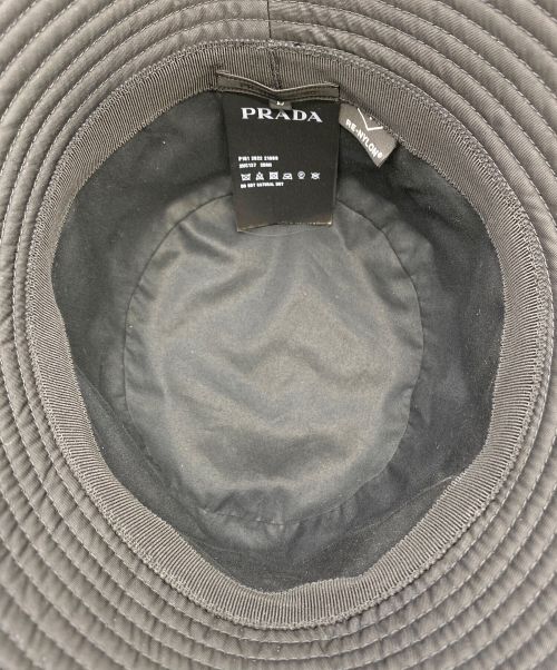 PRADA（プラダ）PRADA (プラダ) ReNylon 三角ロゴ バケットハット ブラック サイズ:L（59cm）の古着・服飾アイテム