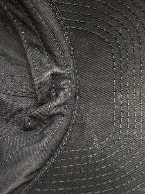BALENCIAGA（バレンシアガ）BALENCIAGA (バレンシアガ) Laser Destroyed BB Cap ブラック サイズ:-の古着・服飾アイテム