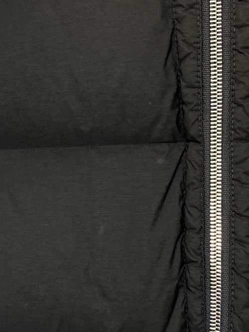 STONE ISLAND（ストーンアイランド）STONE ISLAND (ストーンアイランド) SEAMLESS TUNNEL NYLON DOWN-TC ブラック サイズ:Sの古着・服飾アイテム