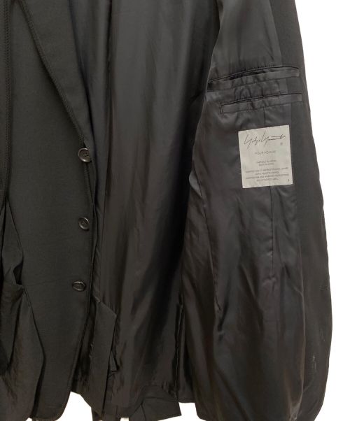 Yohji Yamamoto pour homme（ヨウジヤマモト プールオム）Yohji Yamamoto pour homme (ヨウジヤマモト プールオム) WOOL GABARDINE LEFT SIDE DRAPED JACKET ブラック サイズ:3の古着・服飾アイテム