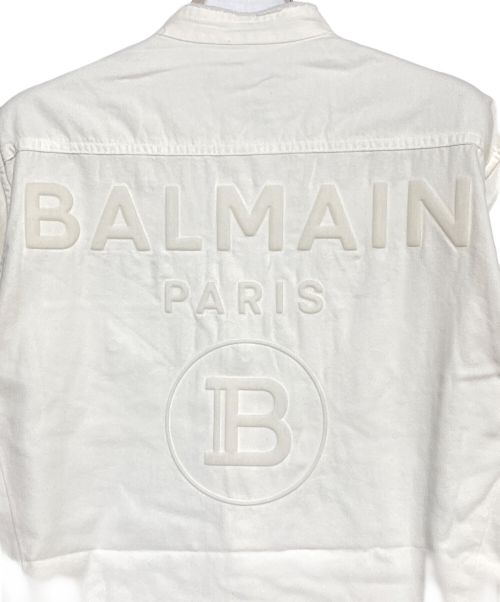 BALMAIN（バルマン）BALMAIN (バルマン) ウエスタンエンボスロゴシャツ ホワイト サイズ:39の古着・服飾アイテム