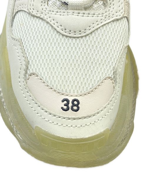 BALENCIAGA（バレンシアガ）BALENCIAGA (バレンシアガ) Triple S ホワイト サイズ:25cm(US7)の古着・服飾アイテム