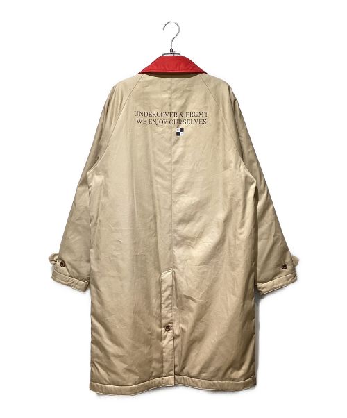 UNDERCOVER（アンダーカバー）UNDERCOVER (アンダーカバー) FRAGMENT DESIGN (フラグメントデザイン) 23AW patted stiff collar coat（パテッドステンカラーコート） カーキ サイズ:3の古着・服飾アイテム