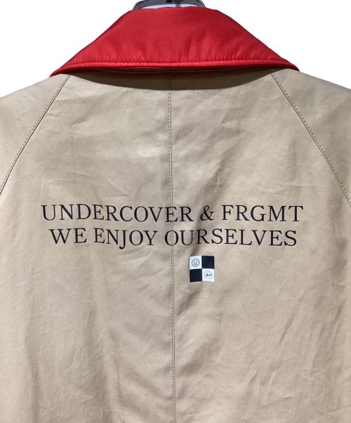UNDERCOVER（アンダーカバー）UNDERCOVER (アンダーカバー) FRAGMENT DESIGN (フラグメントデザイン) 23AW patted stiff collar coat（パテッドステンカラーコート） カーキ サイズ:3の古着・服飾アイテム