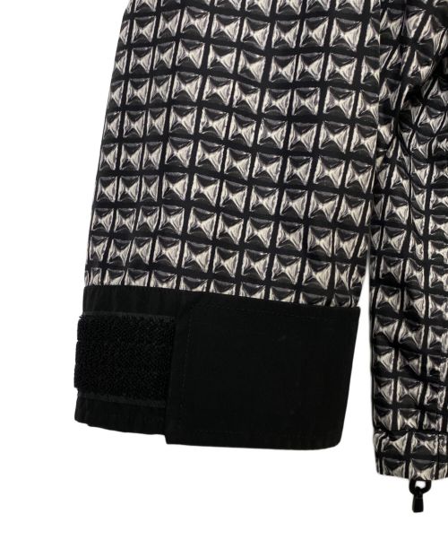 SUPREME（シュプリーム）SUPREME (シュプリーム) THE NORTH FACE (ザ ノース フェイス) Studded Mountain Light Jacket ブラック サイズ:Lの古着・服飾アイテム