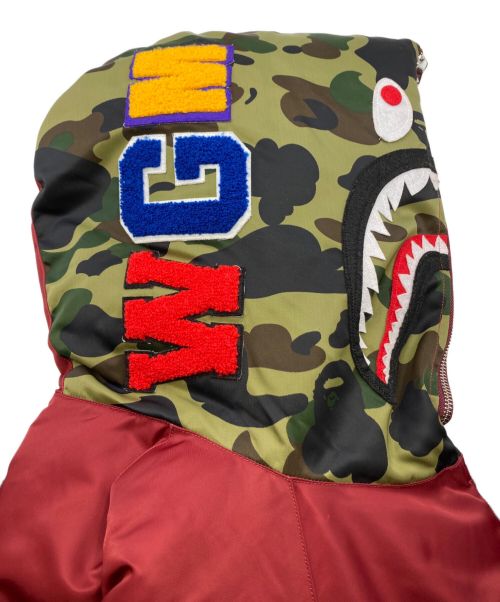 A BATHING APE（アベイシングエイプ）A BATHING APE (アベイシングエイプ) SHARK DOWN（シャークダウン） バーガンディー サイズ:Lの古着・服飾アイテム